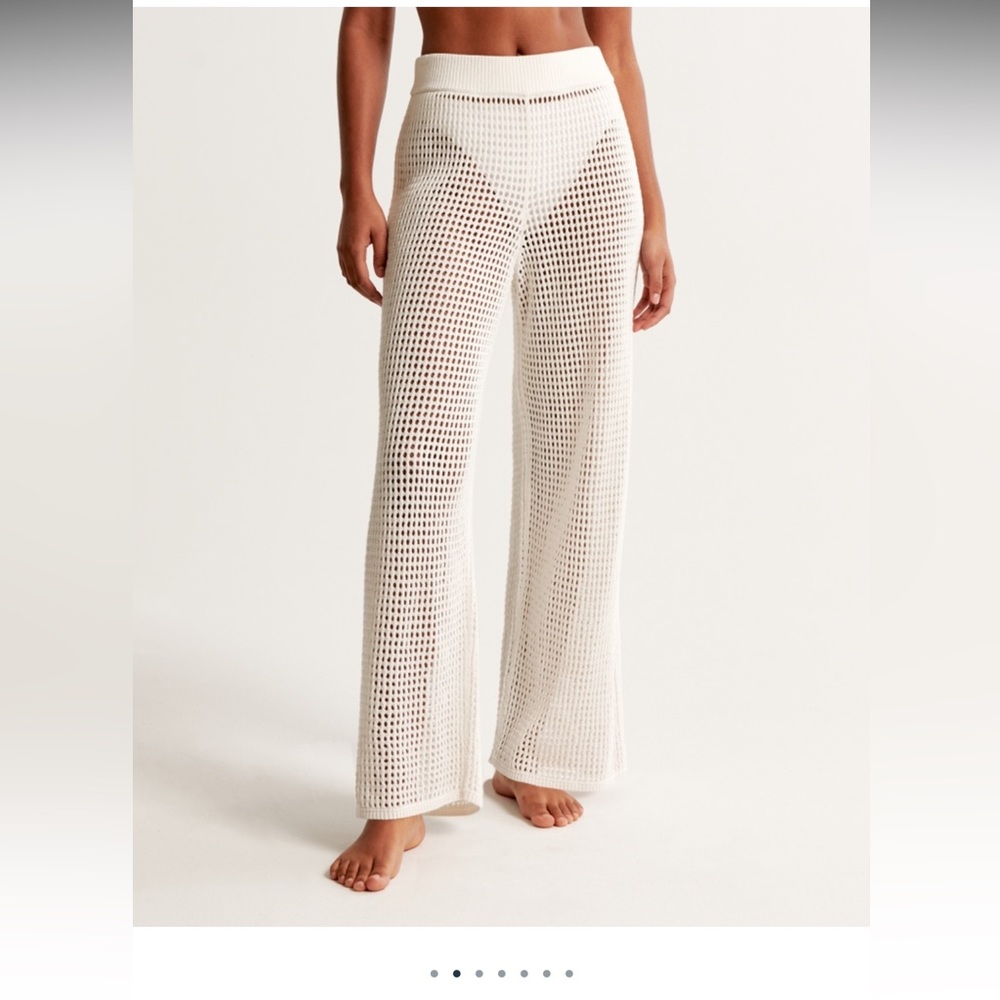 Abercrombie Crochet Pant Size Small NWOT